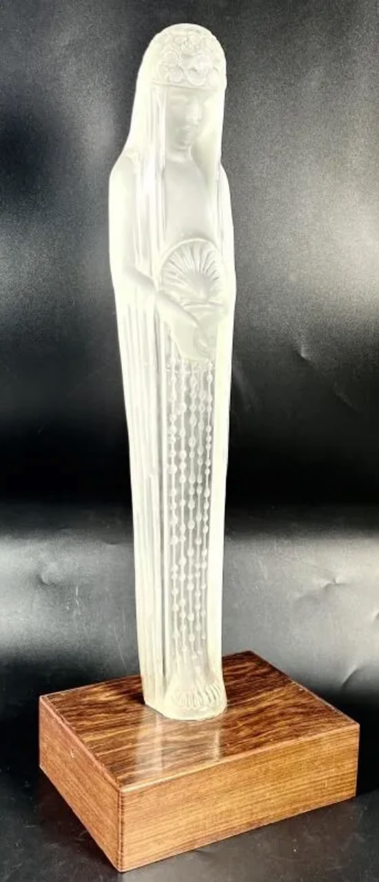 R. Lalique Source De La Fontaine Galatee Statue