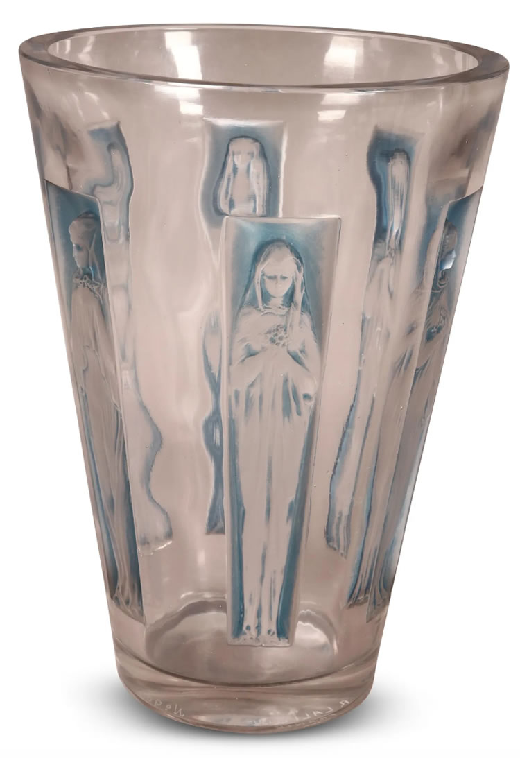 R. Lalique Gobelet Six Figurines Vase