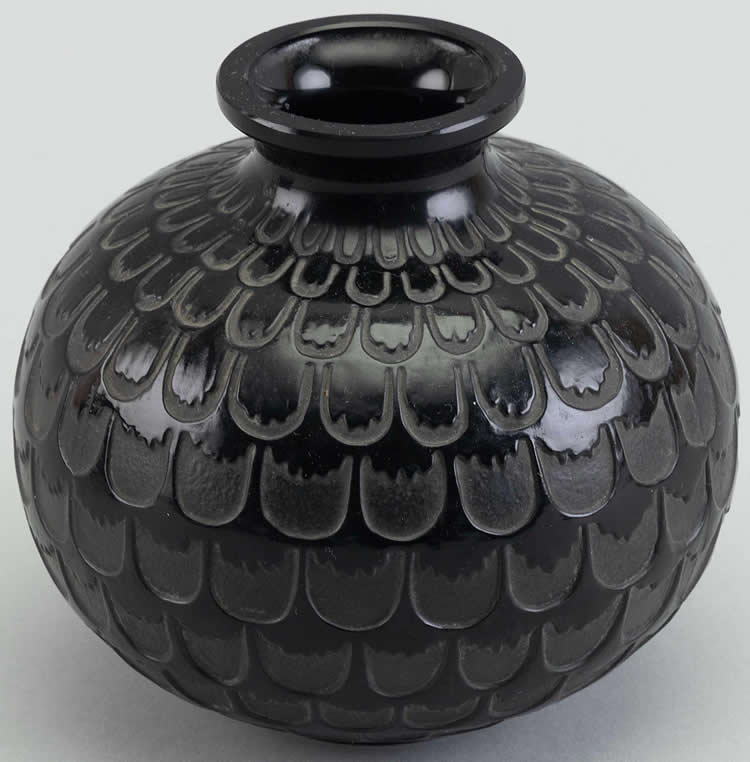 R. Lalique Grenade Vase