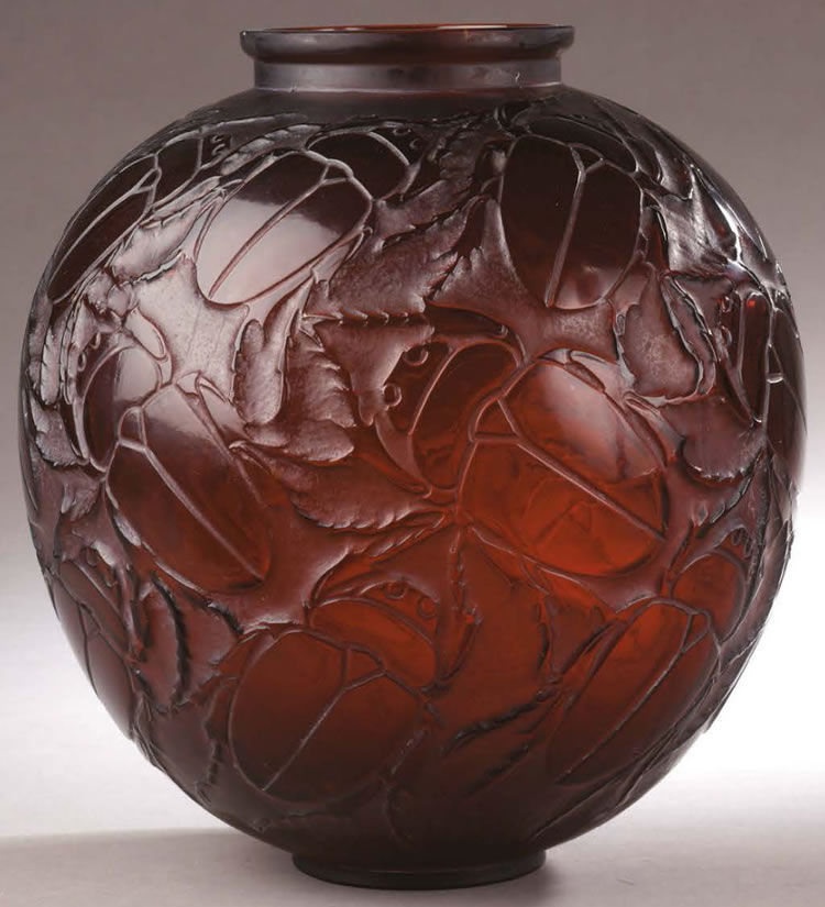 R. Lalique Gros Scarabees Vase