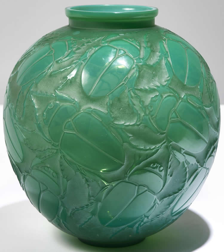R. Lalique Gros Scarabees Vase