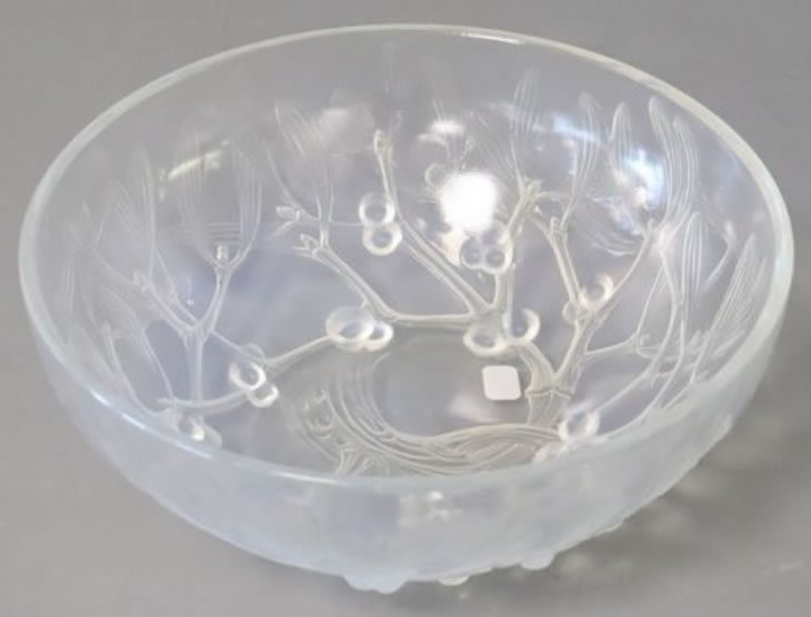 R. Lalique Gui Bowl