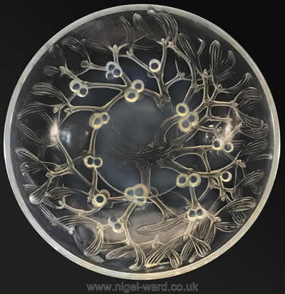R. Lalique Gui Bowl