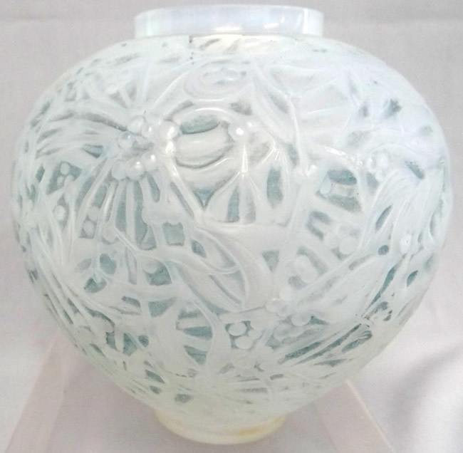 R. Lalique Gui Vase