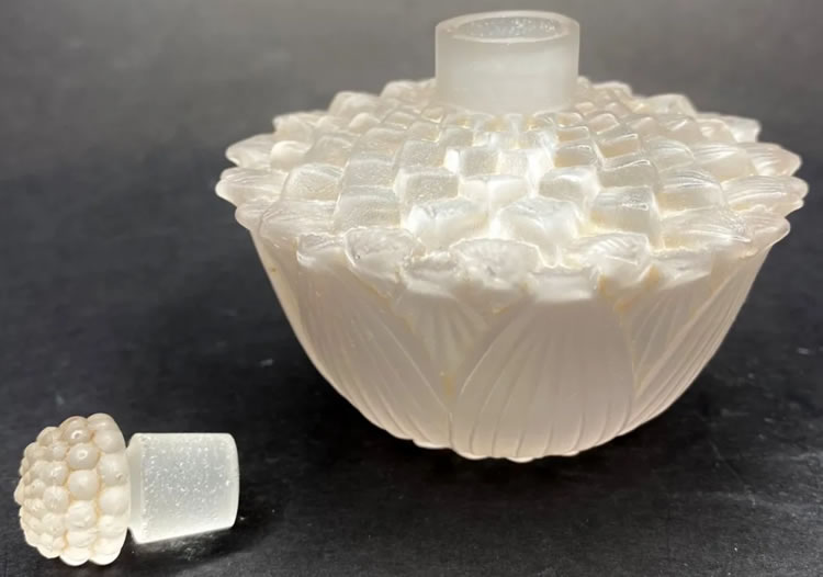 R. Lalique Helene Perfume Bottle