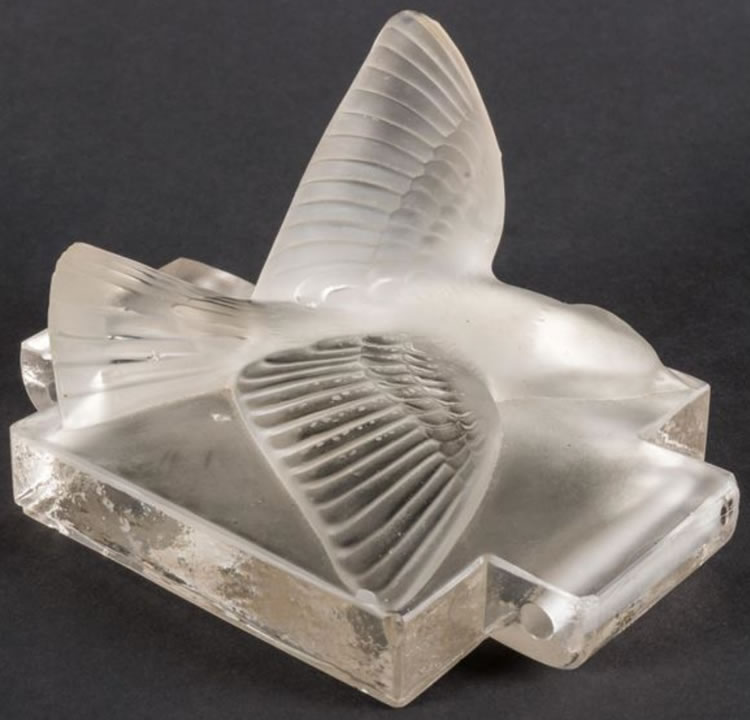 R. Lalique Hirondelles-2 Chandelier