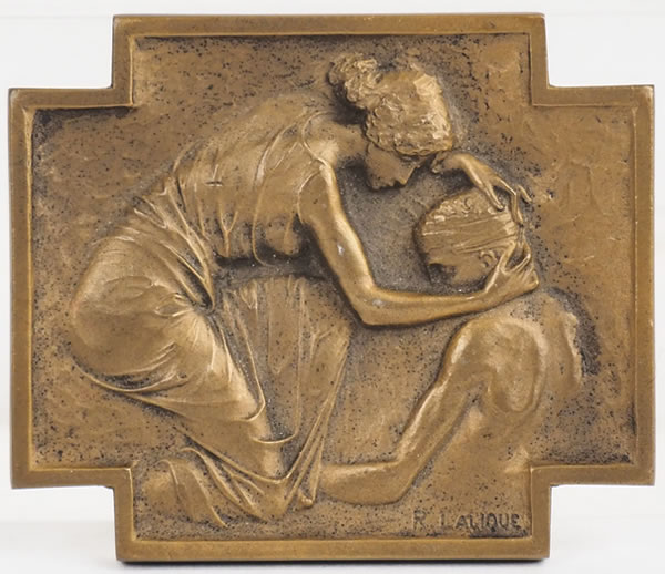 R. Lalique L'Association des Dames Francaises Croix-Rouge Plaque