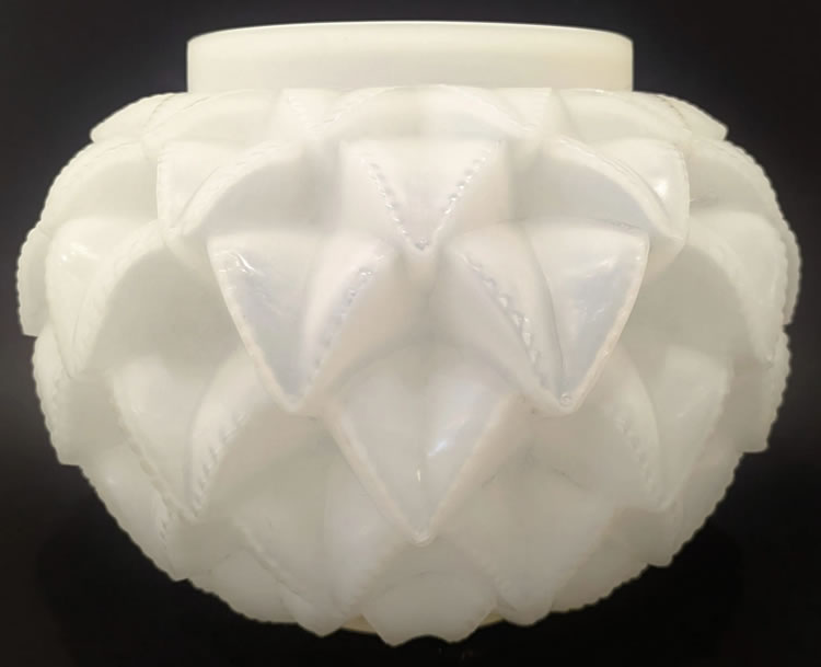R. Lalique Languedoc Vase
