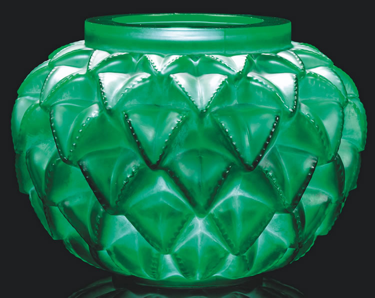 R. Lalique Languedoc Vase