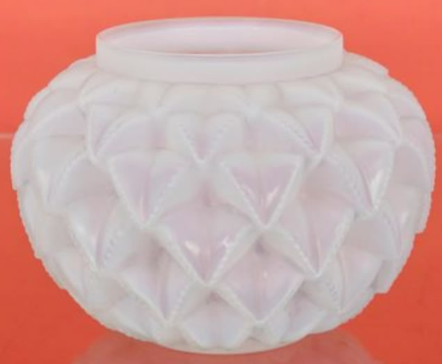 R. Lalique Languedoc Vase
