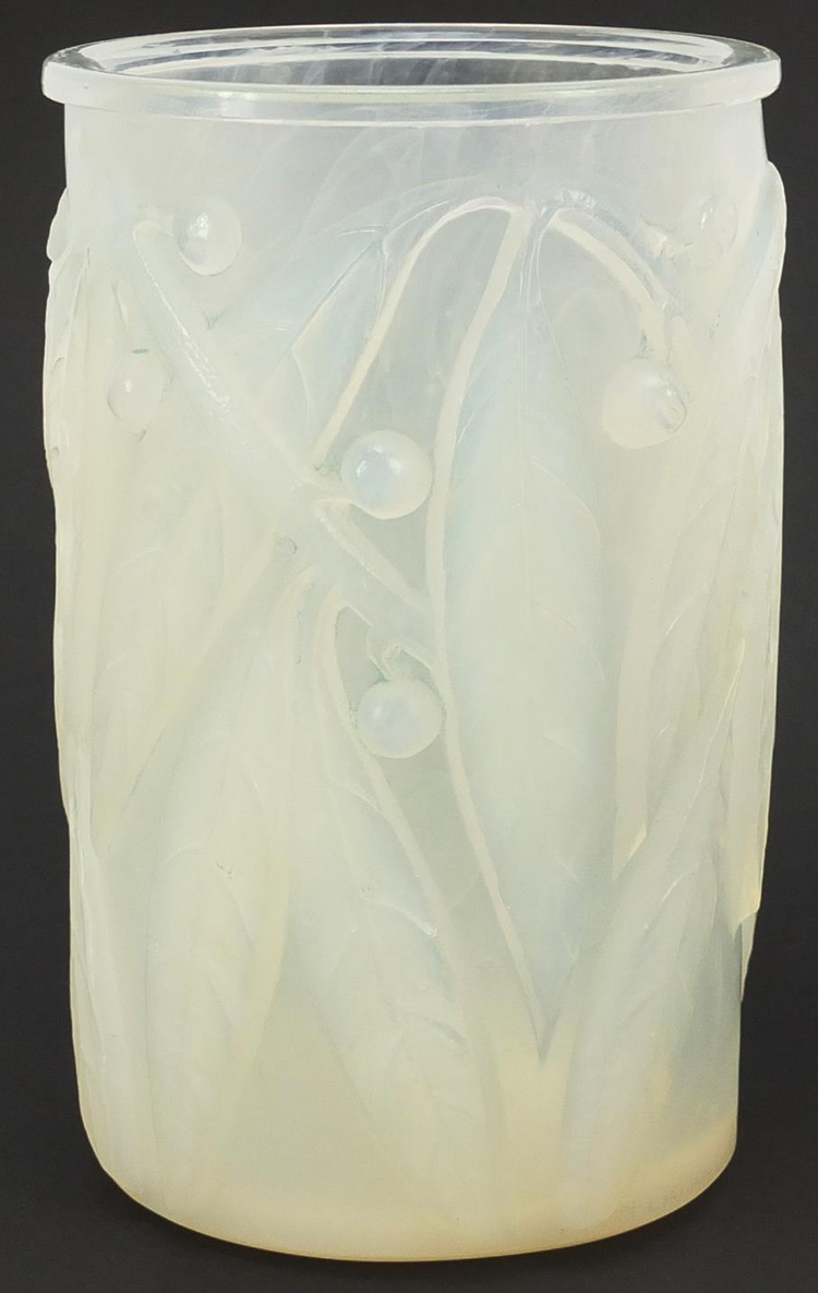 R. Lalique Laurier Vase