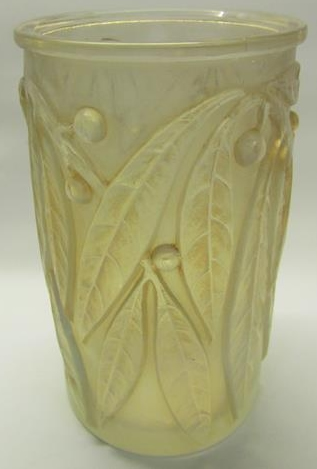 R. Lalique Laurier Vase