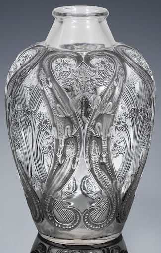 R. Lalique Lezards Et Bluets Vase