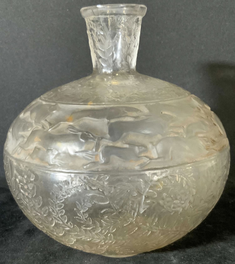 R. Lalique Lievres Vase