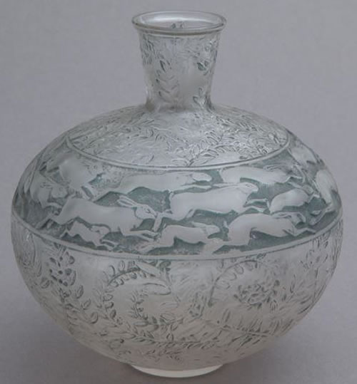 R. Lalique Lievres Vase