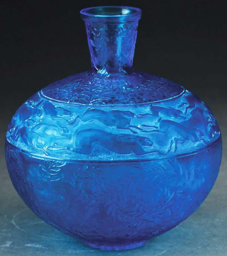 R. Lalique Lievres Vase