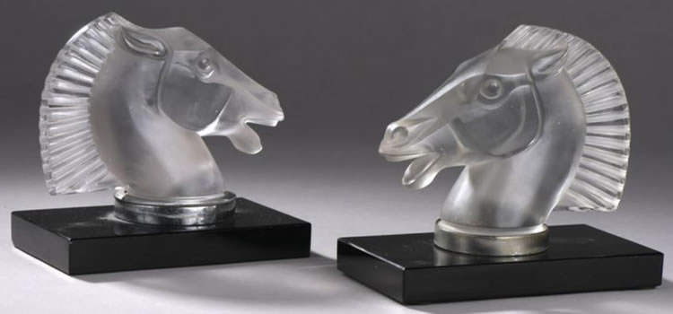 R. Lalique Longchamp-B Bookend