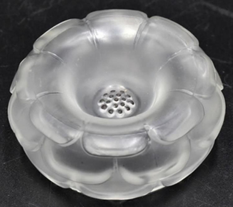 R. Lalique Louise Ashtray