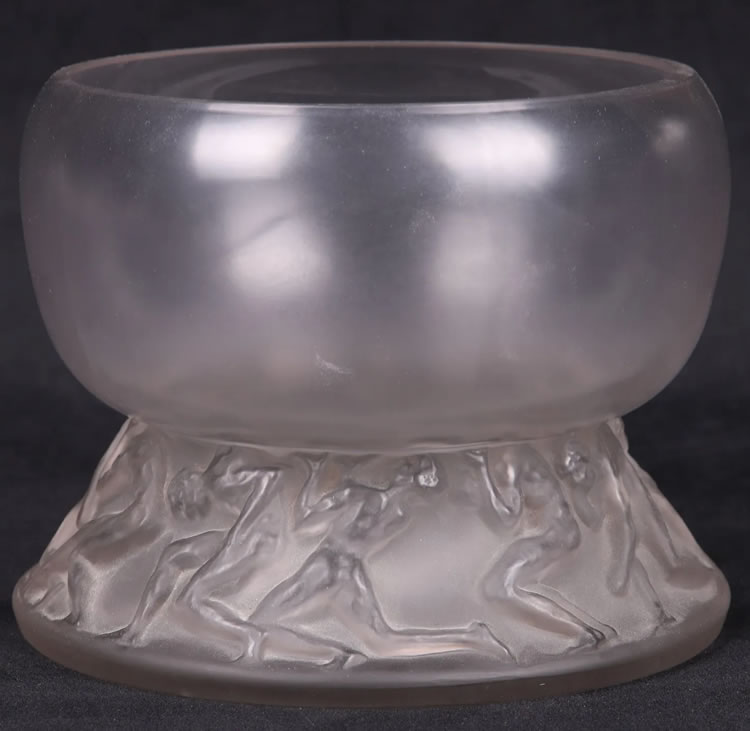 R. Lalique Lutteurs Vase