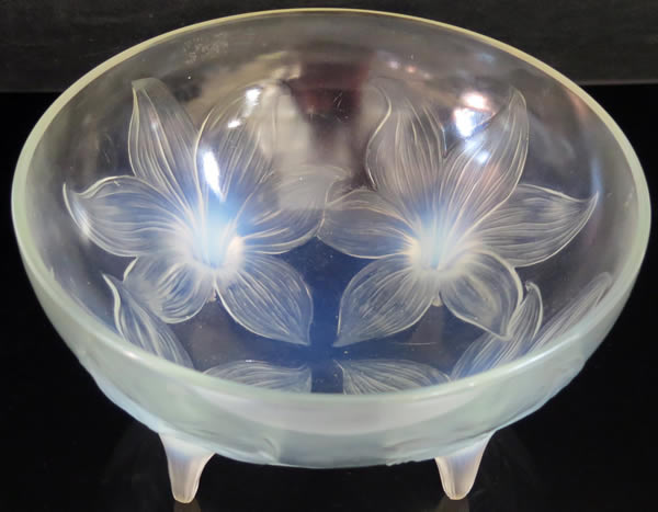 R. Lalique Lys Bowl