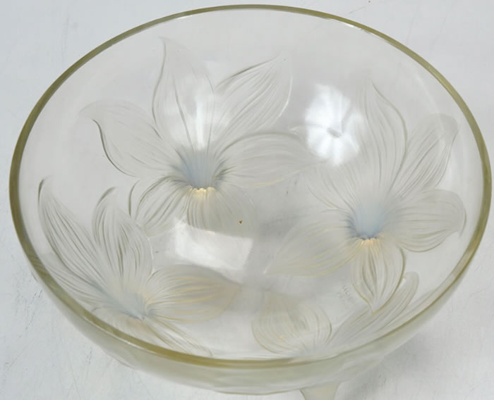 R. Lalique Lys Bowl