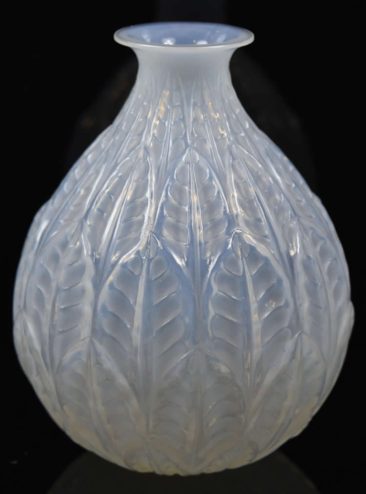 R. Lalique Malesherbes Vase