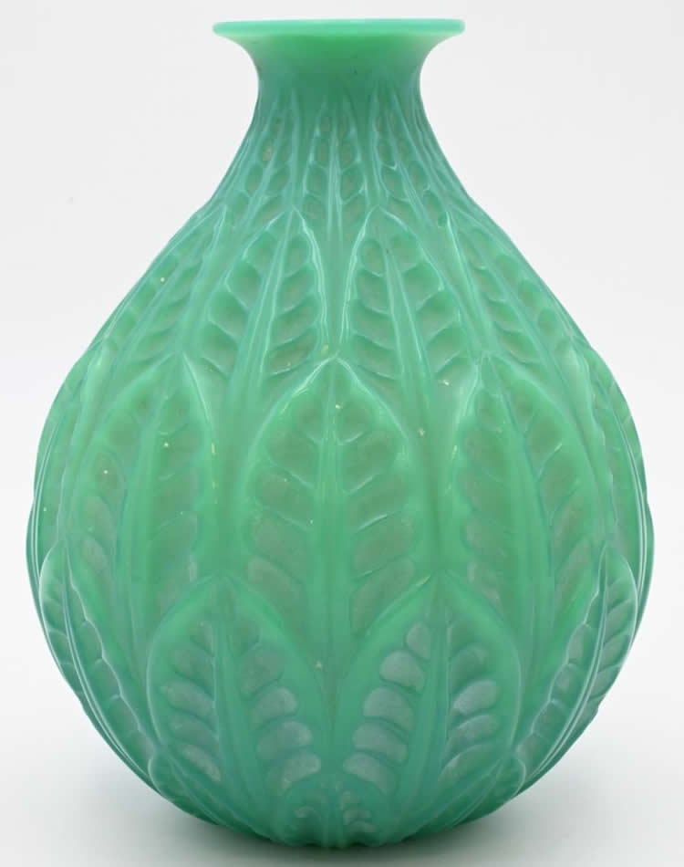 R. Lalique Malesherbes Vase