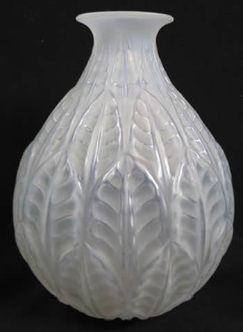 R. Lalique Malesherbes Vase