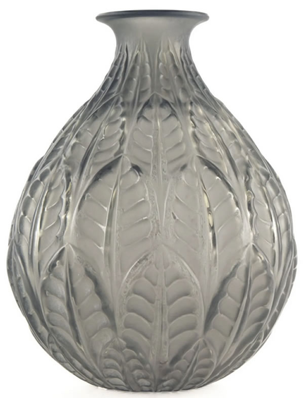 R. Lalique Malesherbes Vase