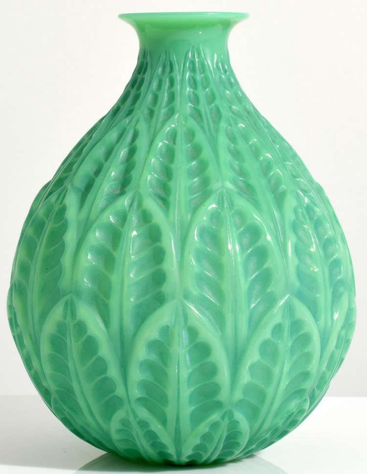 R. Lalique Malesherbes Vase