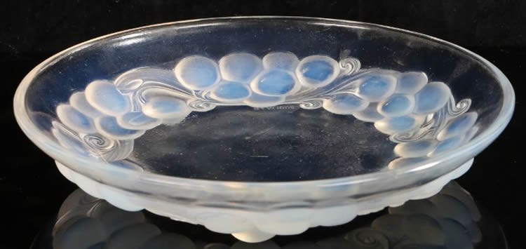R. Lalique Marienthal Plate