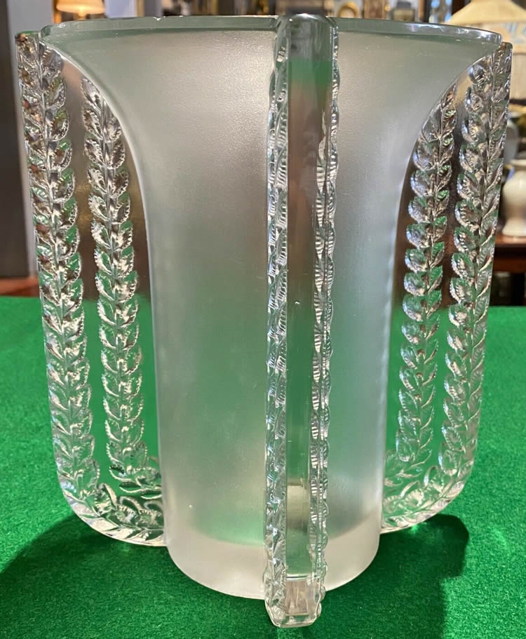 R. Lalique Marignane Vase