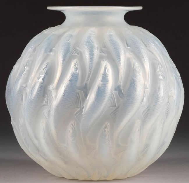 R. Lalique Marisa Vase