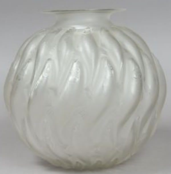 R. Lalique Marisa Vase