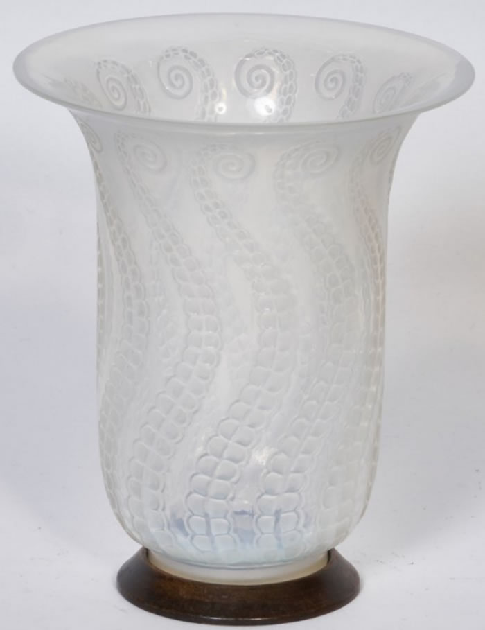 R. Lalique Meduse Vase