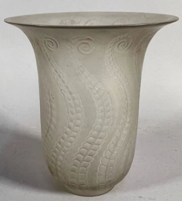 R. Lalique Meduse Vase