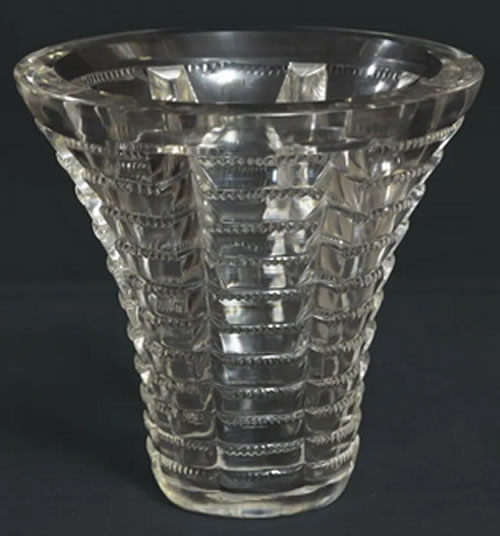 R. Lalique Megeve Vase