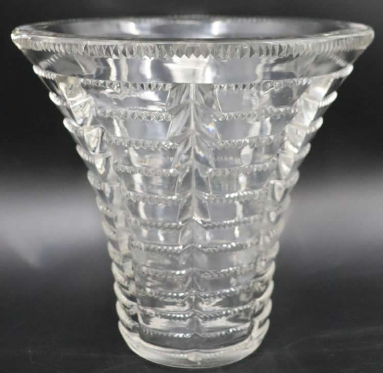 R. Lalique Megeve Vase