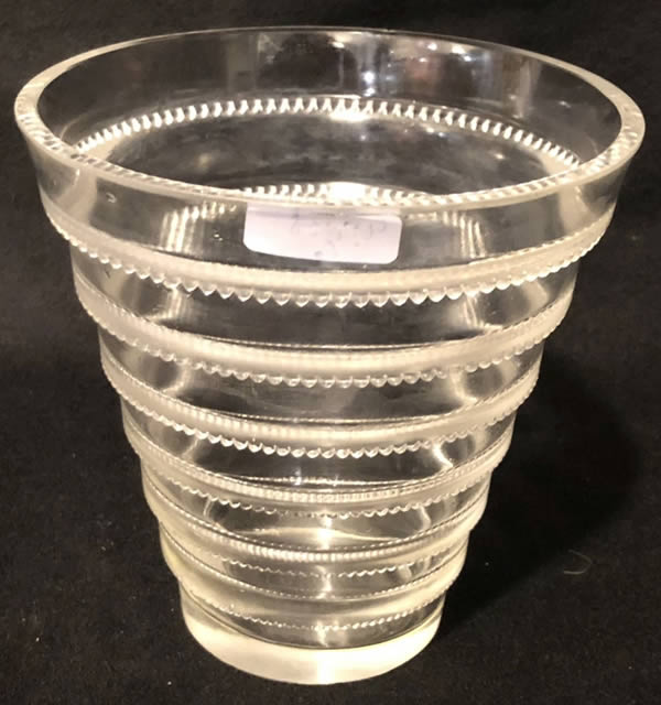 R. Lalique Muedon Vase