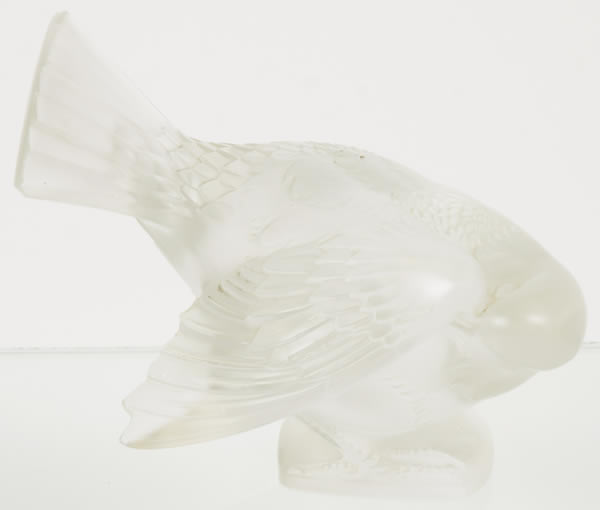 R. Lalique Moineau Coquet Paperweight