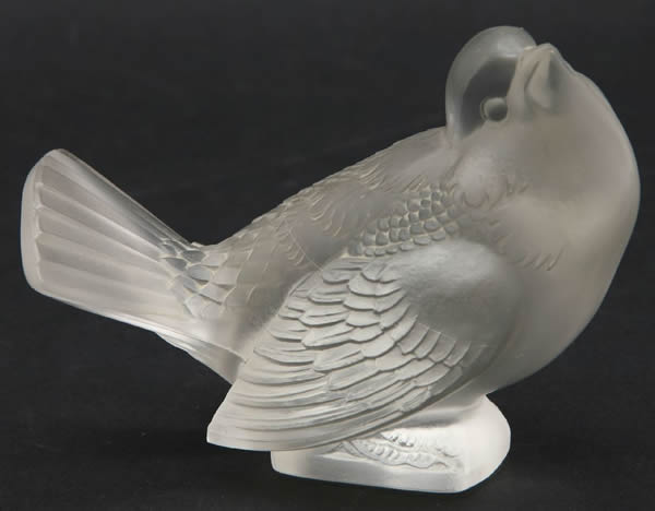 R. Lalique Moineau Moqueur Paperweight