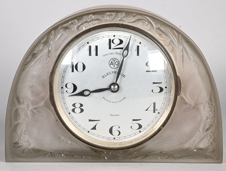 R. Lalique Moineaux Clock