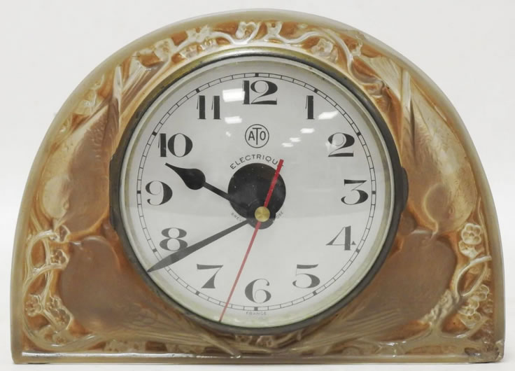 R. Lalique Moineaux Clock