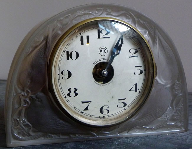 R. Lalique Moineaux Pendule