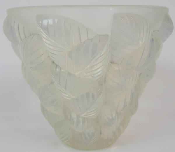 R. Lalique Moissac Vase
