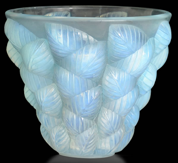 R. Lalique Moissac Vase