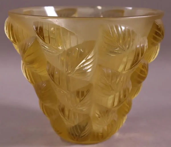 R. Lalique Moissac Vase