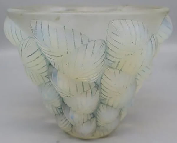 R. Lalique Moissac Vase