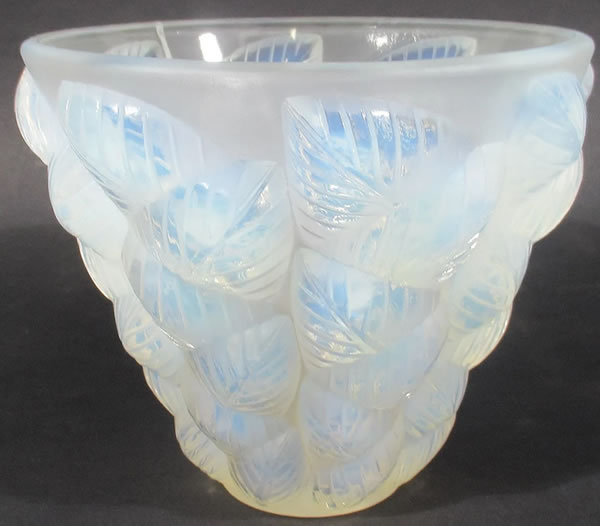R. Lalique Moissac Vase
