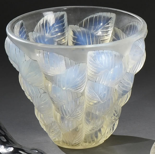 R. Lalique Moissac Vase